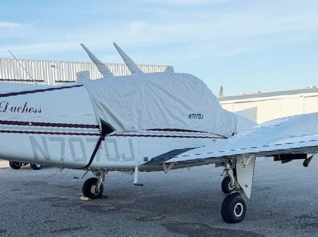 Beech Duchess B76 Canopy Cover, Belly Strap Type